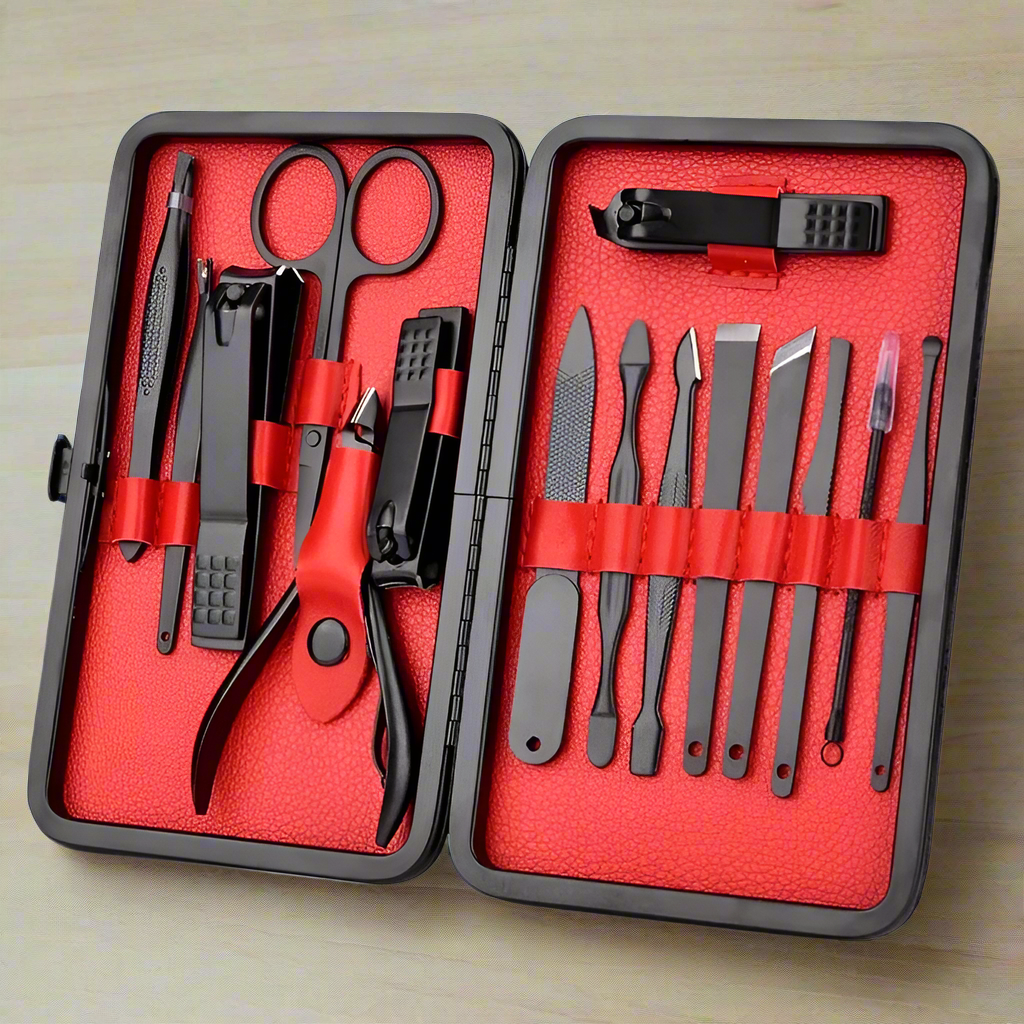 Trusa de unghii, Zola®, 15 piese, manichiura/pedichiura, indepartare puncte negre, penseta si instrument curatare auriculara cu clutch transport, negru Trusa de unghii, Zola®, 15 piese, manichiura/pedichiura, indepartare puncte negre, penseta si instrument curatare auriculara cu clutch transport, negru